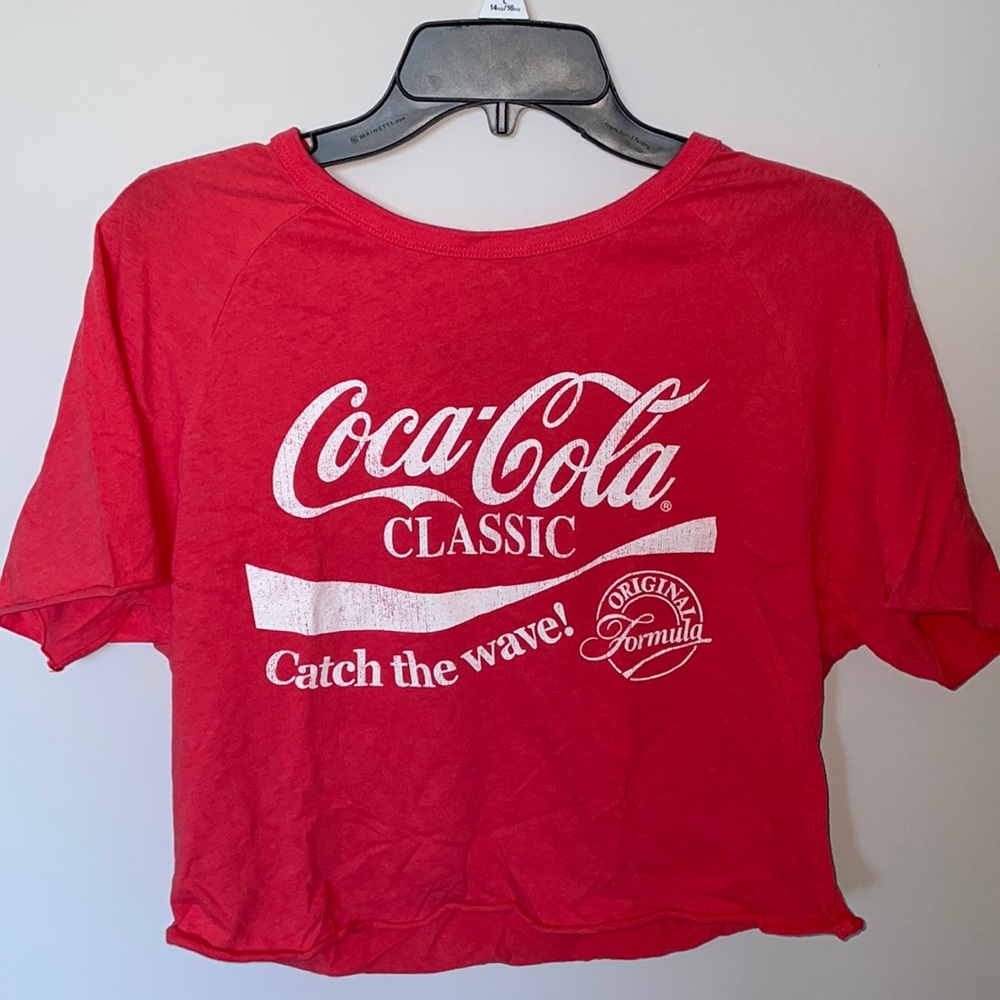 Red Coca-Cola cropped tee!